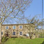2 Bed In Oc-t34114 Gunnerside