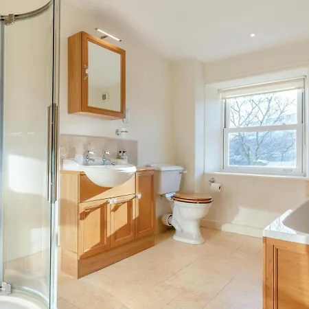 2 Bed In Oc-t34114 *
