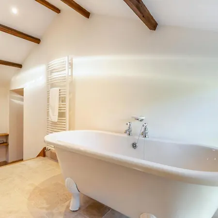 2 Bed In Oc-t34114 Holiday home Gunnerside