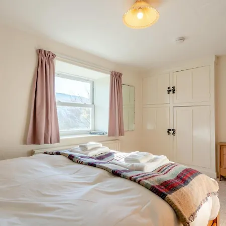 Holiday home 2 Bed In Oc-t34114 *